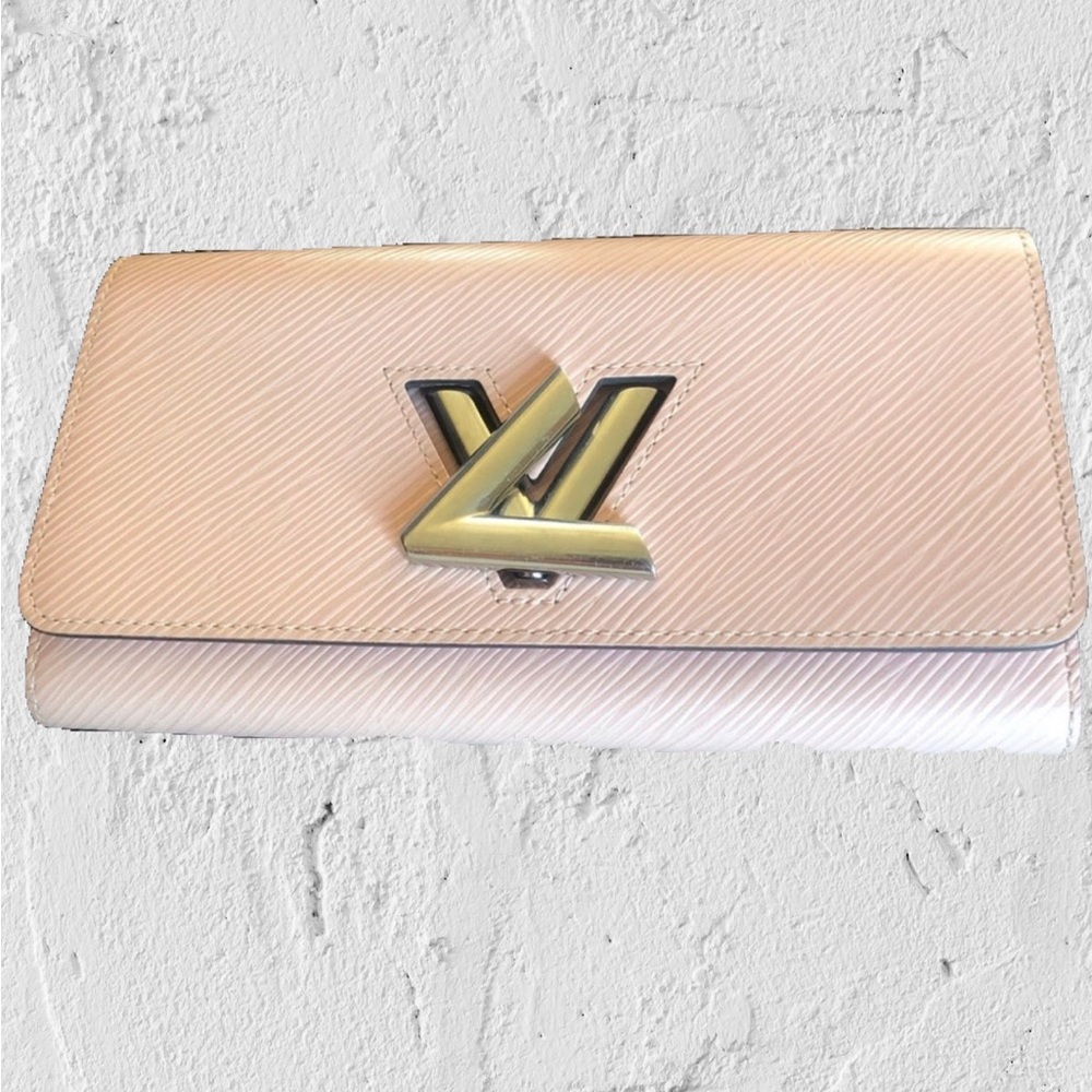 Louis Vuitton Pink Wallet